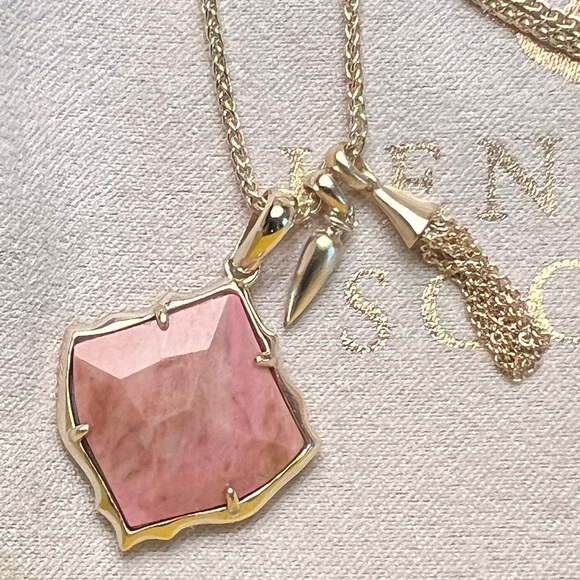 Kendra Scott necklace - Picture 2 of 3